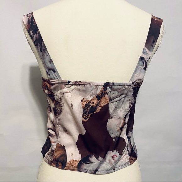 Pretty Little Thing, Brown Renaissance Print Corset, Size 6 - Picture 9 of 9